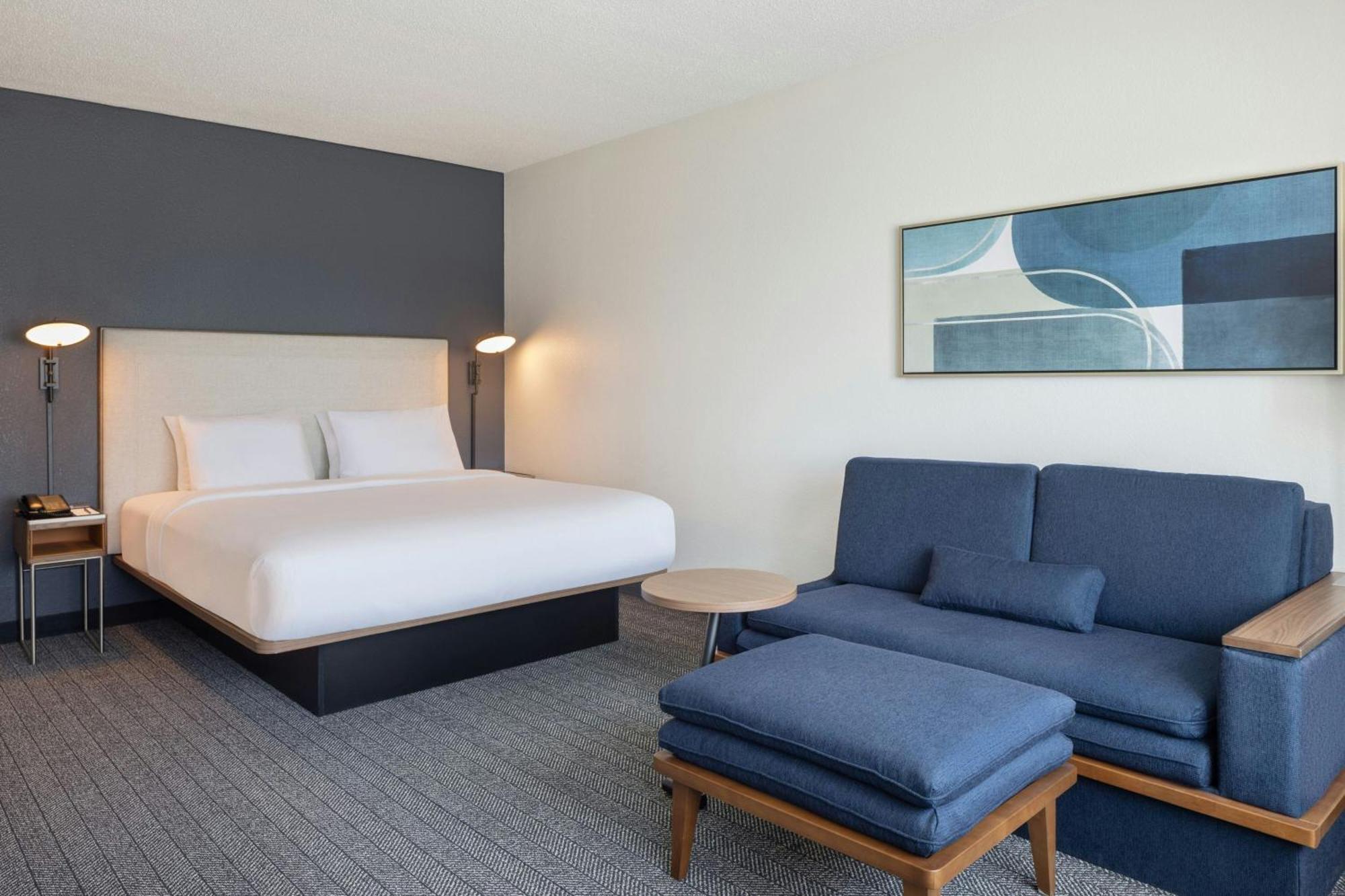 Отель Courtyard By Marriott Little Rock Downtown Экстерьер фото